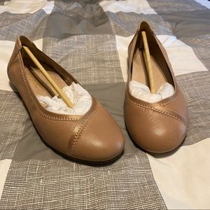 Vionic carol ballet flat size 8